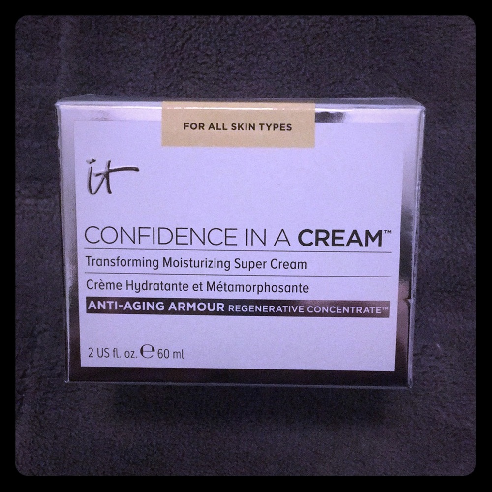 IT Cosmetics Confidence in a Cream